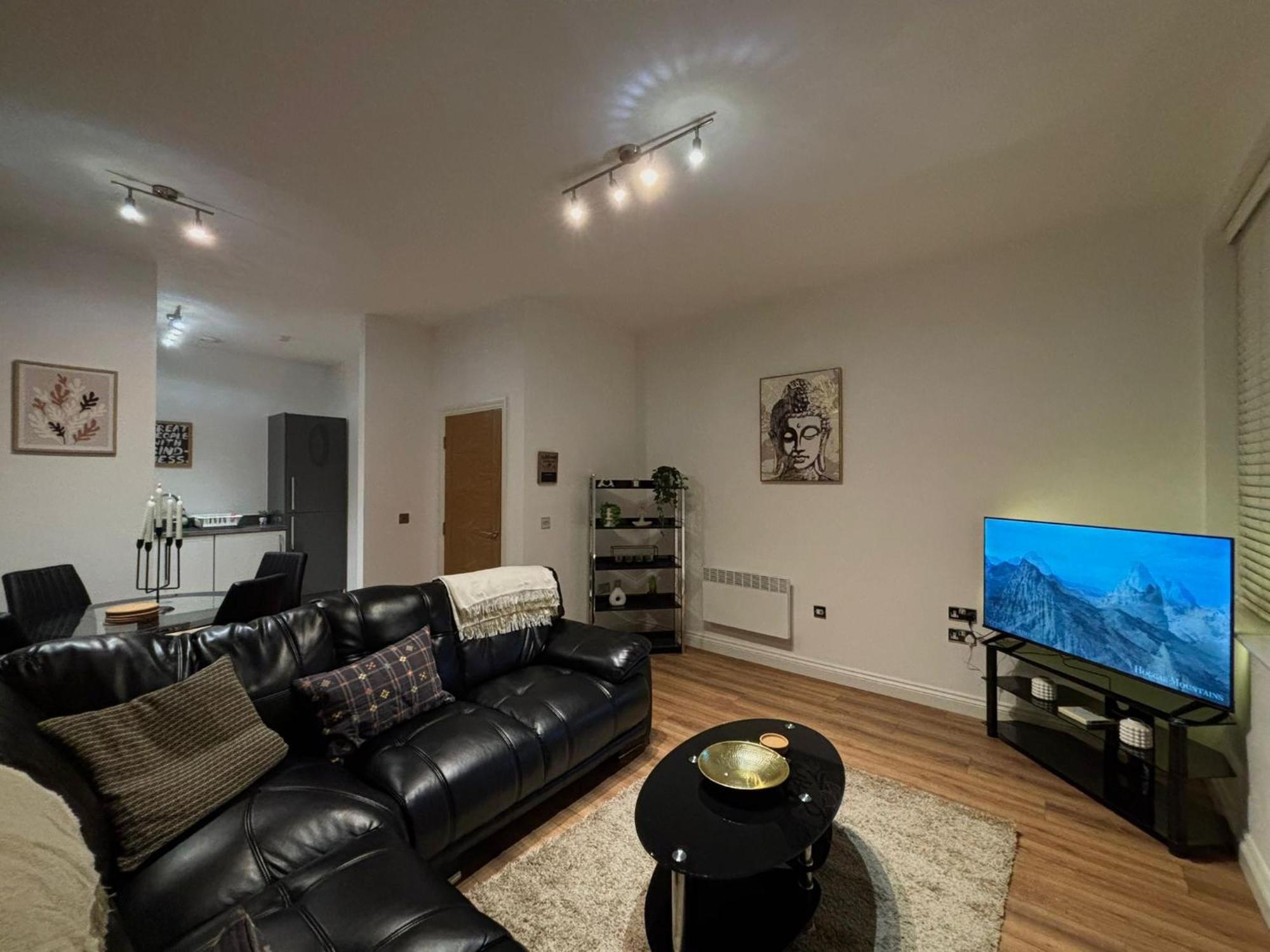 24-7 Secured City Centre Apartments With Free Underground Parking And Wifi Birmingham Zewnętrze zdjęcie
