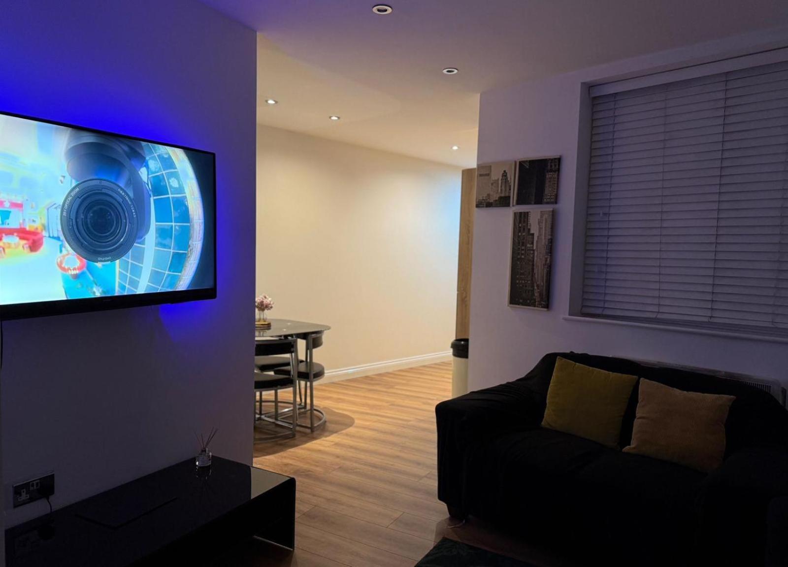 24-7 Secured City Centre Apartments With Free Underground Parking And Wifi Birmingham Zewnętrze zdjęcie